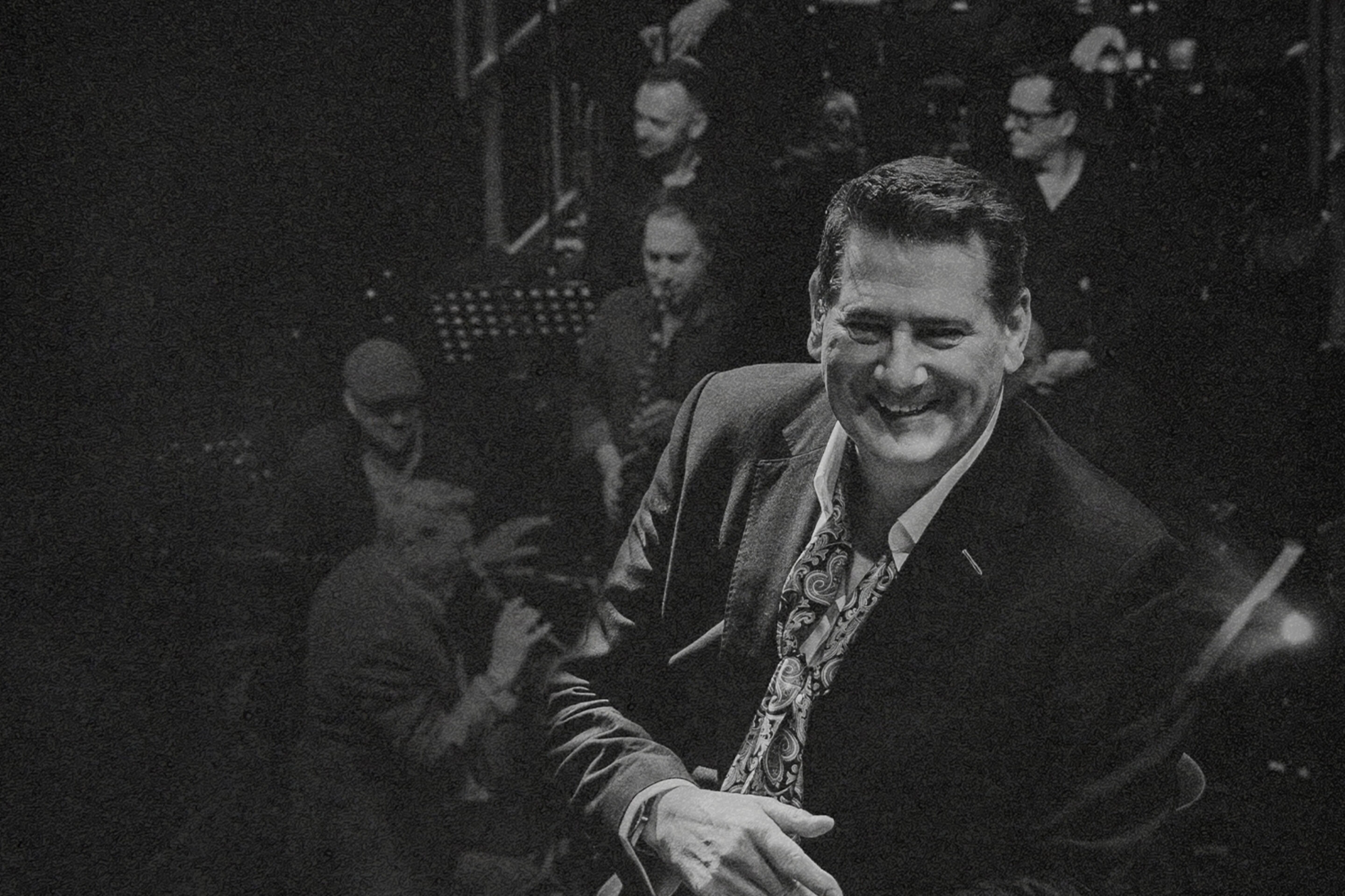 Image of Tony Hadley in front of Big Band